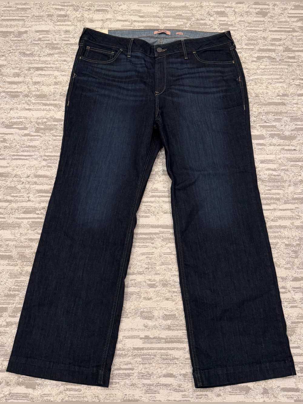 Ariat Nashville Perfect Rise Ophelia Jeans Women’s 24WR Flattering Wide Leg New
